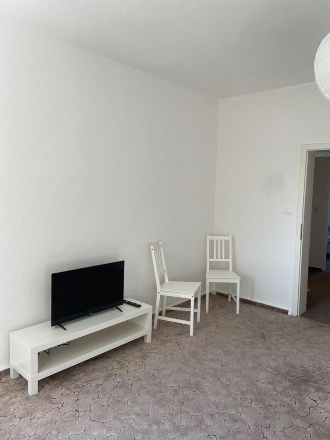 Gemuetliche Wohnung Magdeburg Bagian luar foto